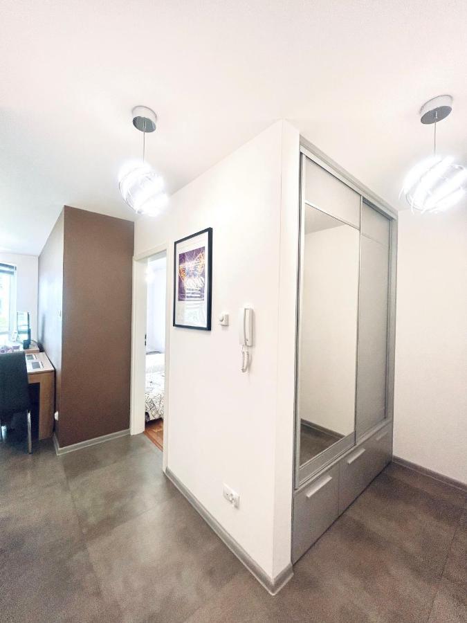 Downtownapartments Andy Air-Conditioned, Underground Parking Available Жешов Екстериор снимка